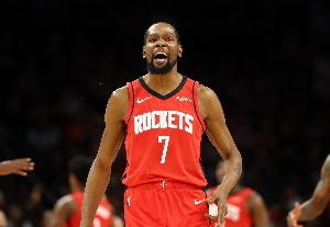 肯尼史密斯nba生涯